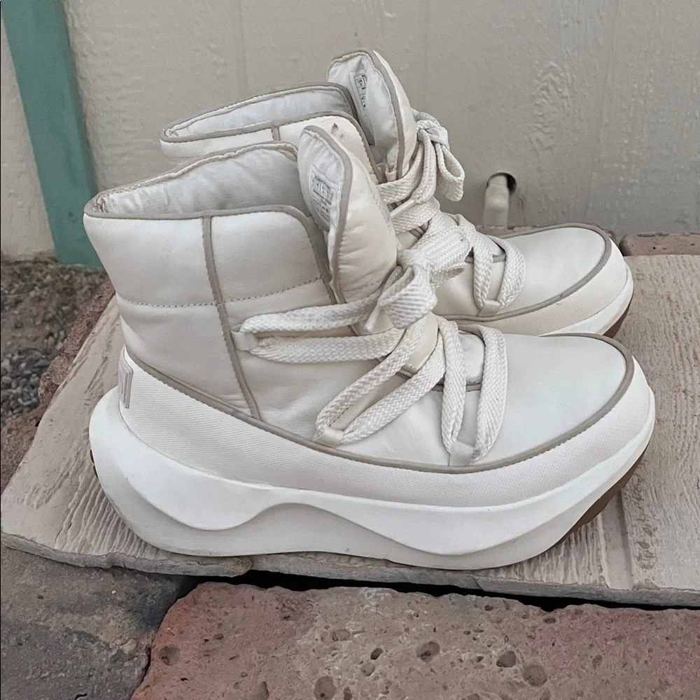 The North Face Women's Halseigh Thermoball Lace Wp Boot Size 9